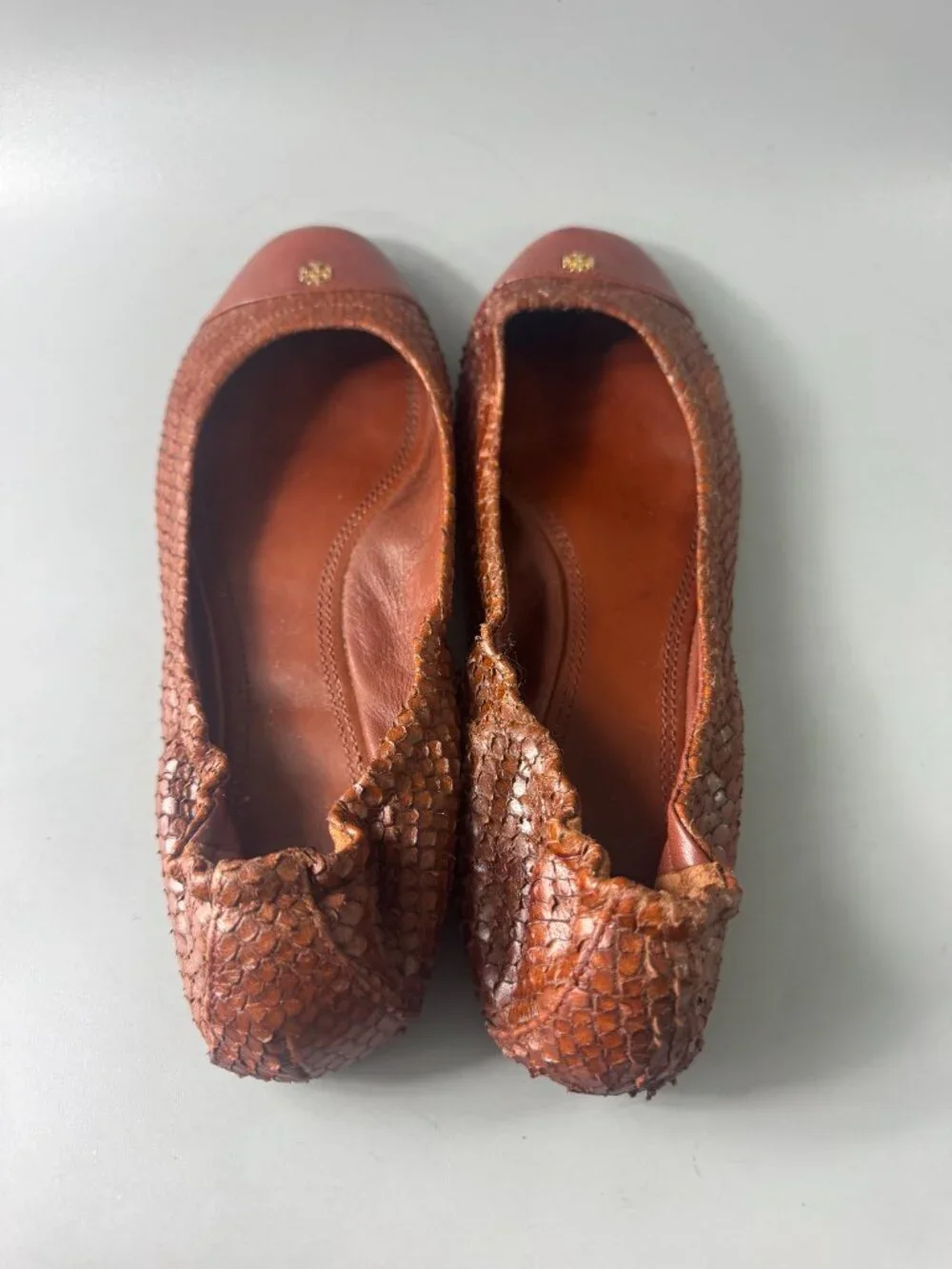 Tory Burch YORK Burgundy Leather Snake Pattern Flats - Size 9 1/2